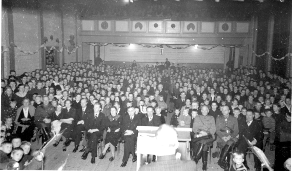 Lapua factory site Christmas party 1940 throwback