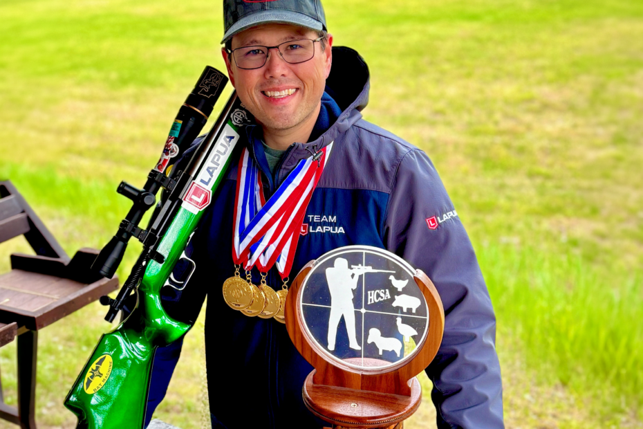 In High-Power, Mietenkorte shoots 6mm BR in Hunter Rifle division and 6mm GT in the Standard Rifle, both using Lapua premium cartridge cases, Vihtavuori propellant, and Berger bullets.