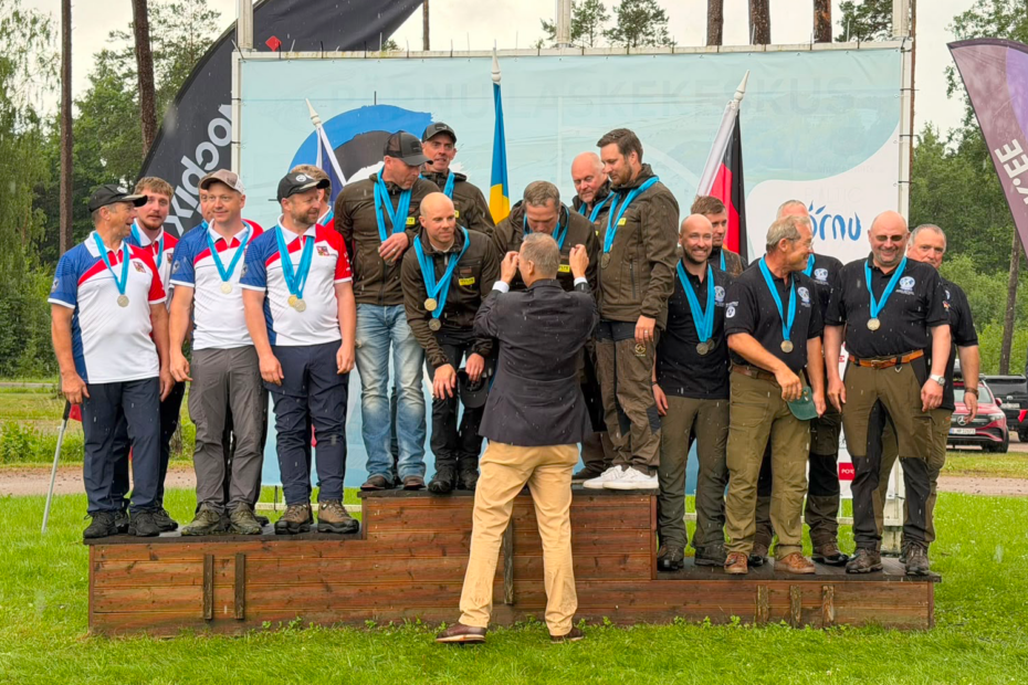 Swedish national team on the rifle team gold podium at the 2026 European Championship, celebrating their record 1960‑point victory with Lapua ammunition.